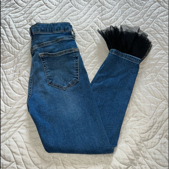 Topshop Tulle hem Jaime ankle jeans. - Picture 5 of 9